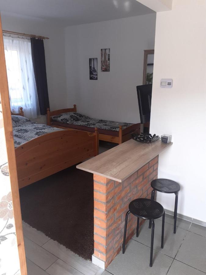 Oazis Apartman Sárospatak エクステリア 写真
