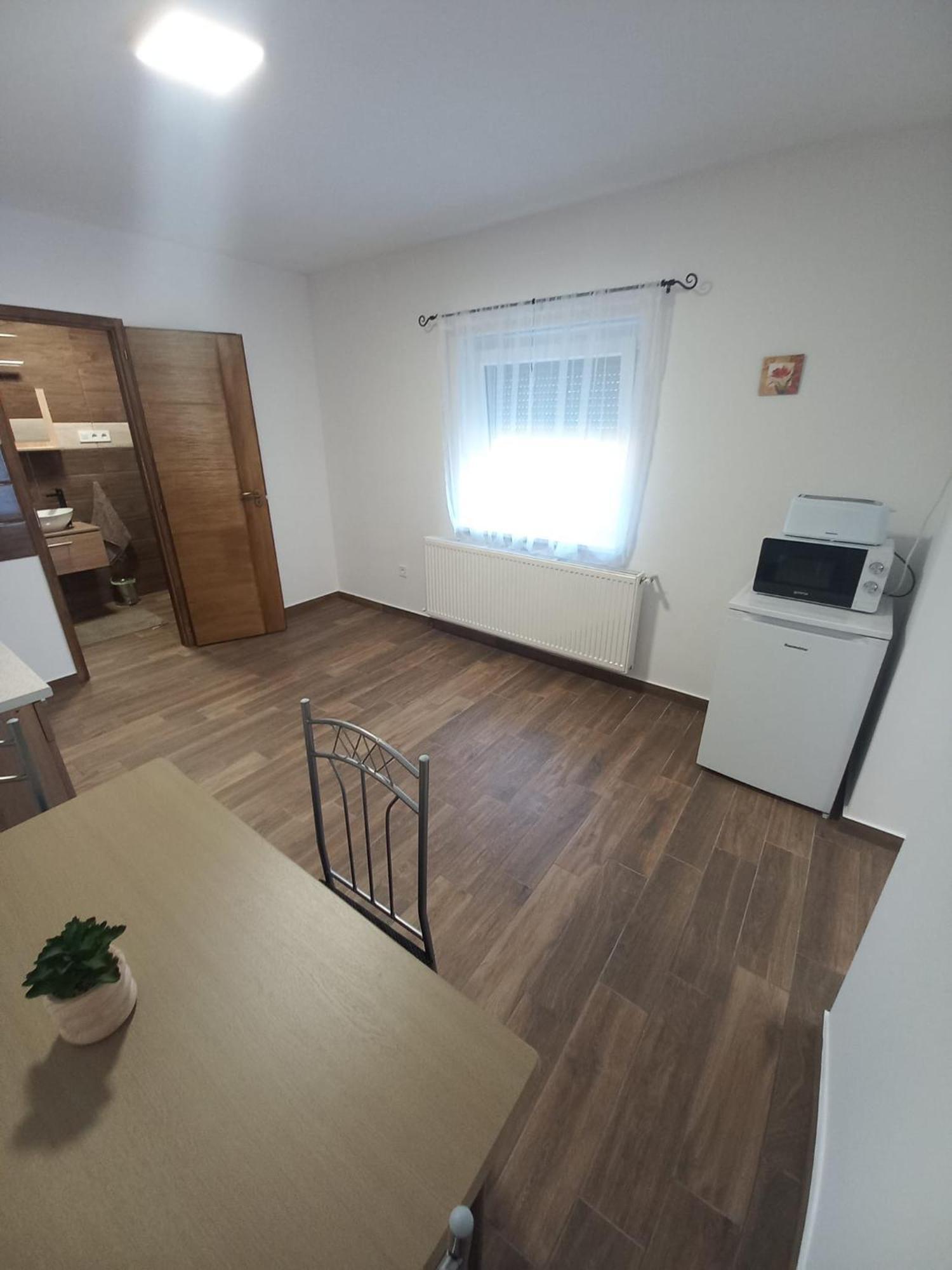 Oazis Apartman Sárospatak エクステリア 写真