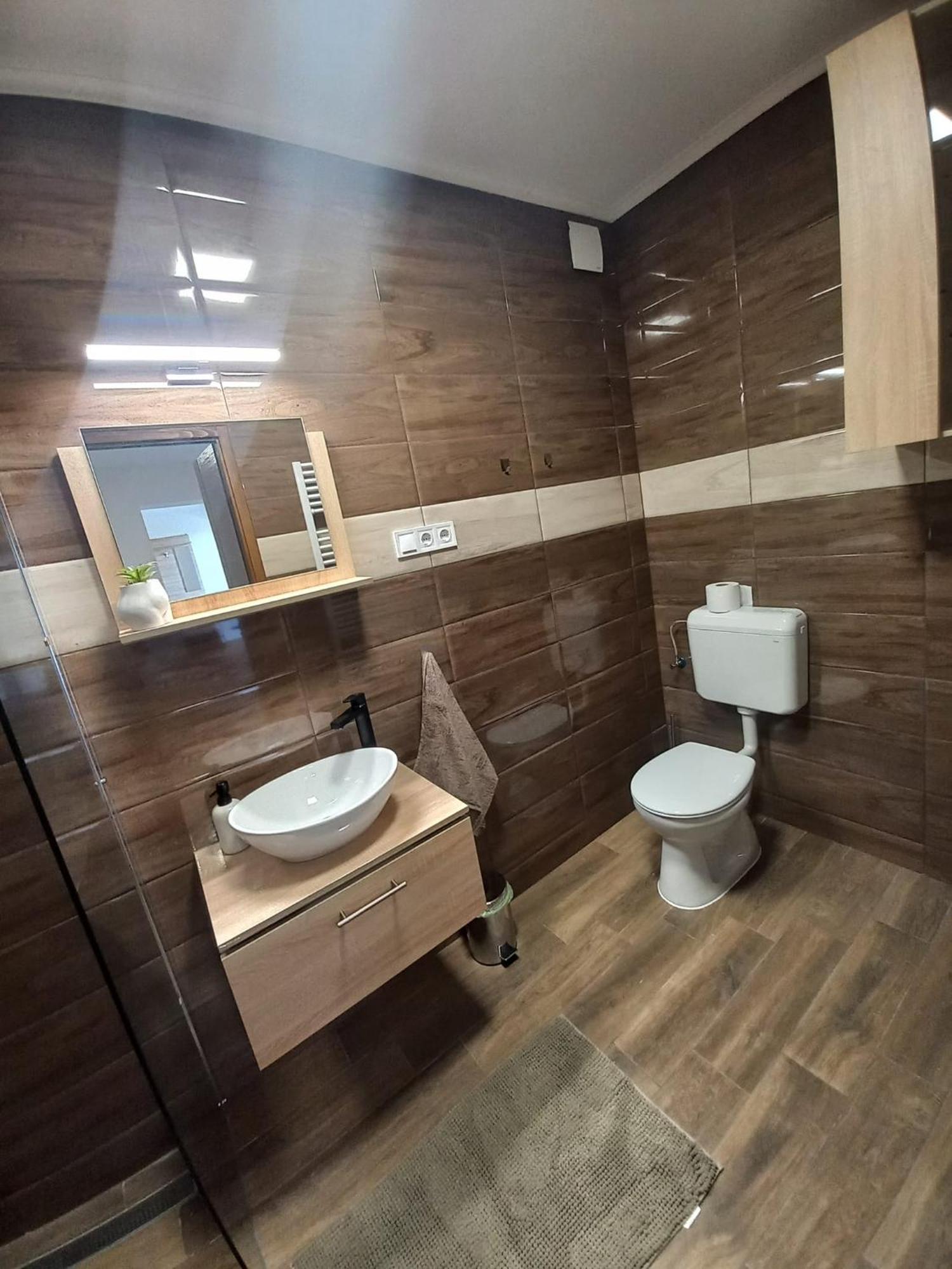 Oazis Apartman Sárospatak エクステリア 写真