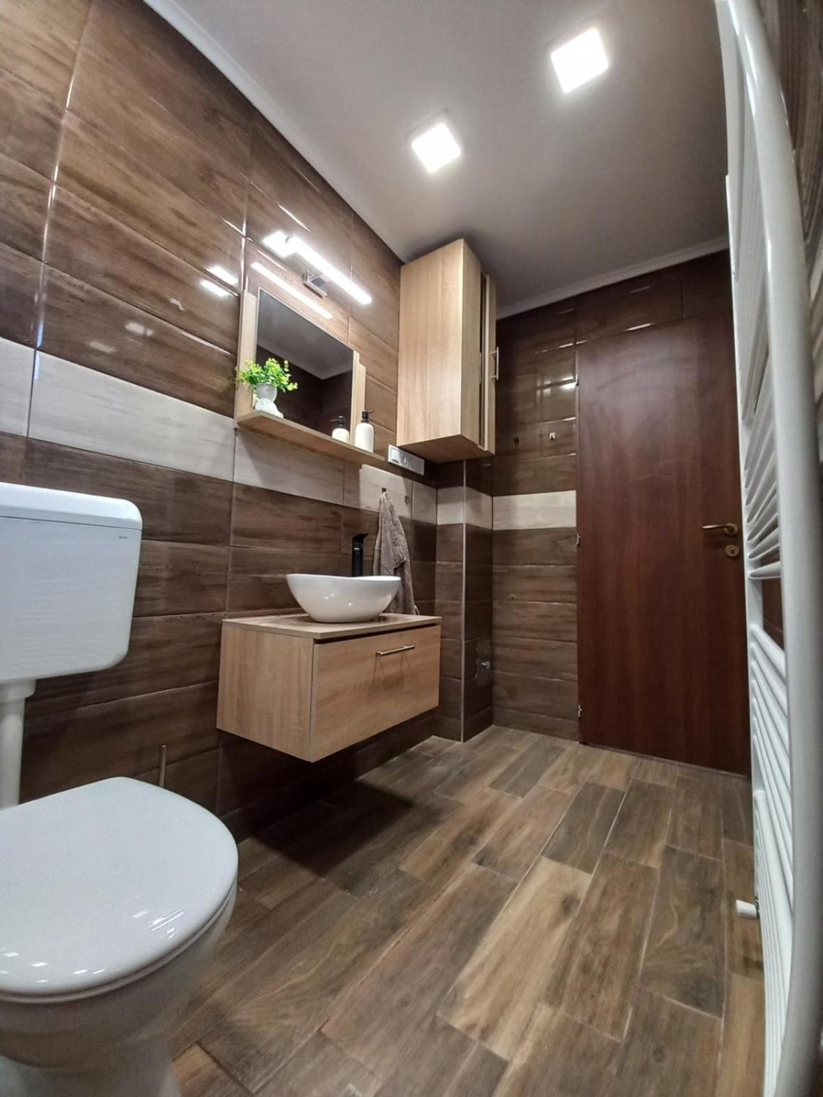 Oazis Apartman Sárospatak エクステリア 写真